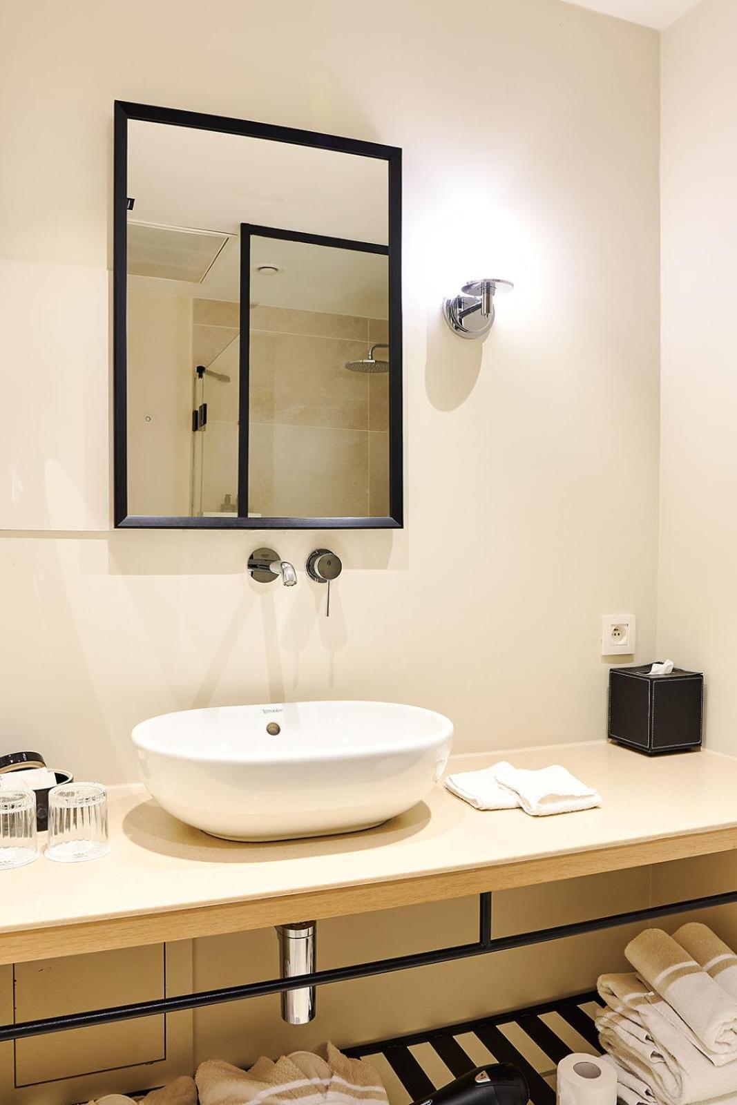 Hotel Franq Антверпен Екстериор снимка